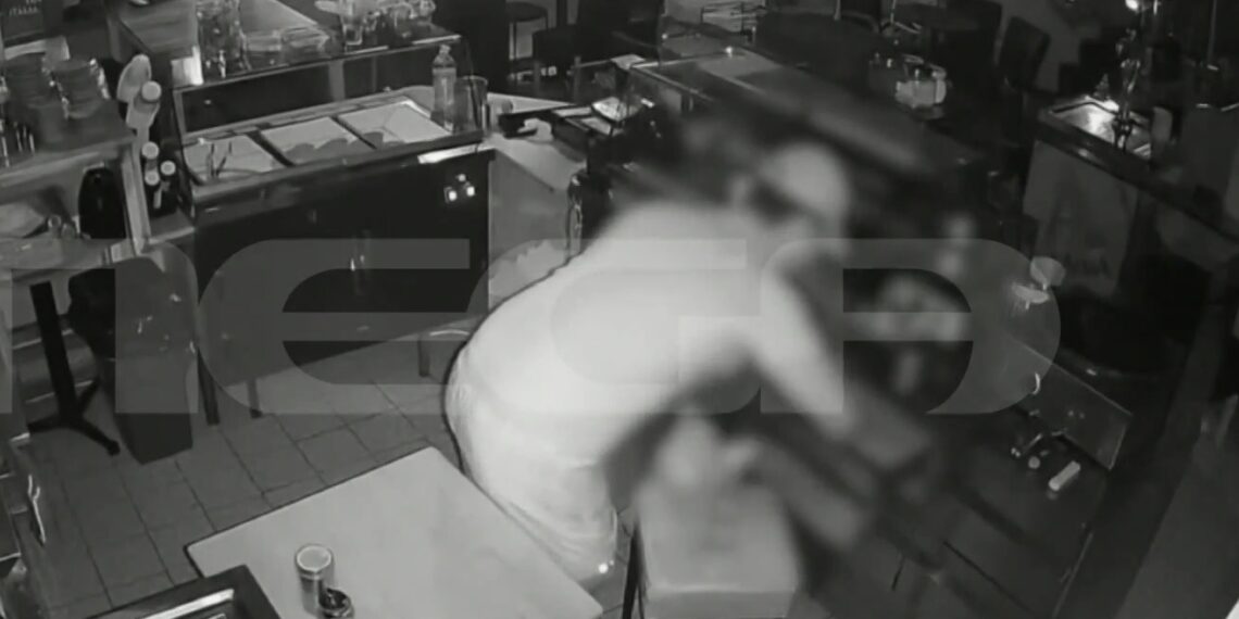 Θεσσαλονίκη: Άδειασαν το ταμείο ζαχαροπλαστείου και φεύγοντας πήραν και…παγωτό! (Βίντεο)