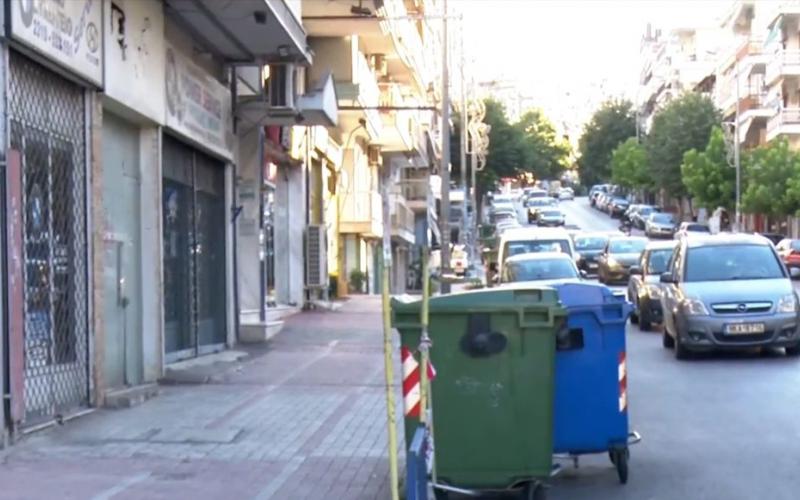 Νεάπολη: Πυροβόλησαν νεαρό στη μέση του δρόμου – Χαροπαλεύει στο Παπαγεωργίου (Βίντεο)