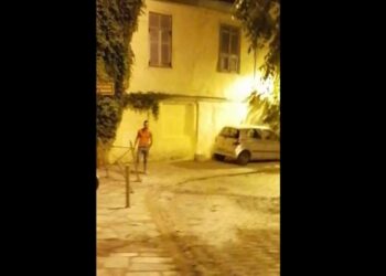 ΠΡΟΣΟΧΗ: Κυκλοφορεί επιδειξίας που «στοχεύει» γυναίκες στη Θεσσαλονίκη