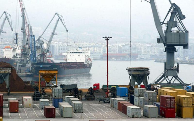 Θεσσαλονίκη: Τραυματίστηκε λιμενεργάτης κατά την εκφόρτωση πλοίου στο λιμάνι