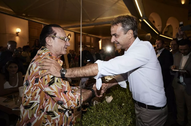 Θεσσαλονίκη: Η απρόσμενη συνάντηση του Κυριάκου Μητσοτάκη με τον Λευτέρη Πανταζή (Βίντεο)