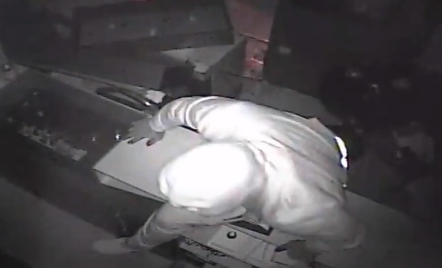 Ελευθέριο Κορδελιό: Βίντεο ντοκουμέντο από τη ληστεία σε κοσμηματοπωλείο με λεία 120.000 ευρώ