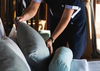 Θεσσαλονίκη: Οικιακή βοηθός έκλεβε σπίτια – Λεία πάνω από 150.000 + 60.000 ευρώ