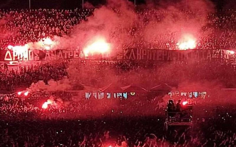 Θεσσαλονίκη: Πάει για νέο ρεκόρ ο ΛΕΞ – Γεμίζει το Καυτανζόγλειο για τη συναυλία του