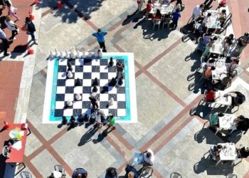 Ο Μέσι, ο Ρονάλντο και οι μικρές σκακιστές του Ευόσμου