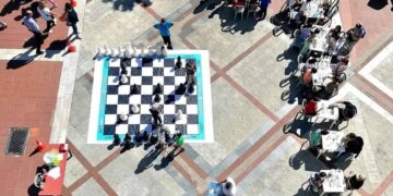 Ο Μέσι, ο Ρονάλντο και οι μικρές σκακιστές του Ευόσμου