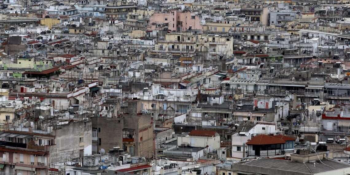 Θεσσαλονίκη: Μπλακ άουτ σε κέντρο και ανατολικά λόγω βλάβης – Τουλάχιστον 20 κλήσεις στην Πυροσβεστική για απεγκλωβισμούς από ασανσέρ
