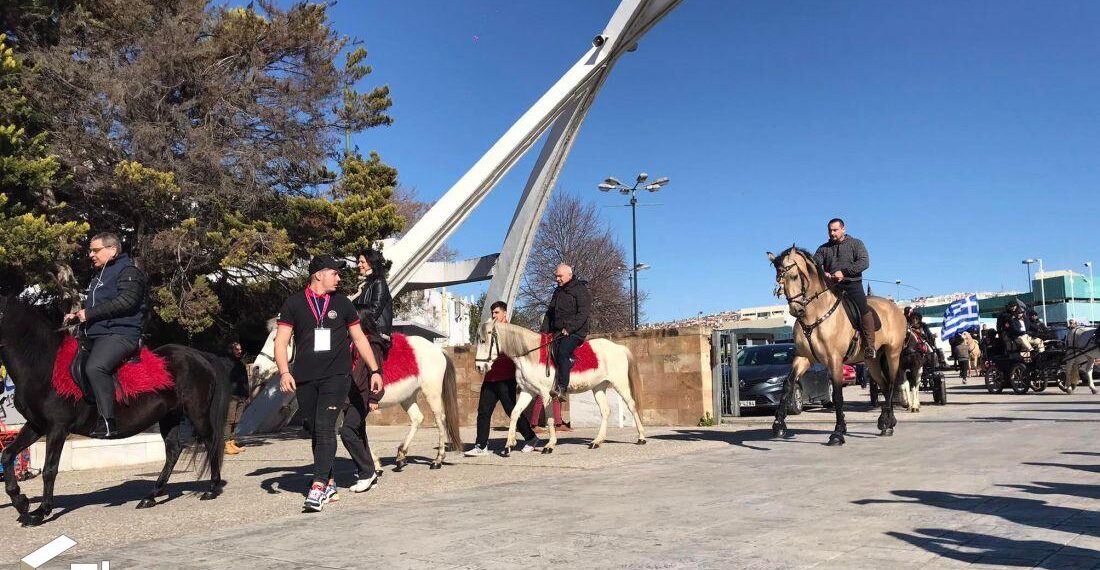 Θεσσαλονίκη: Αλογα “παρέλασαν” στο κέντρο της πόλης (ΒΙΝΤΕΟ & ΦΩΤΟ)