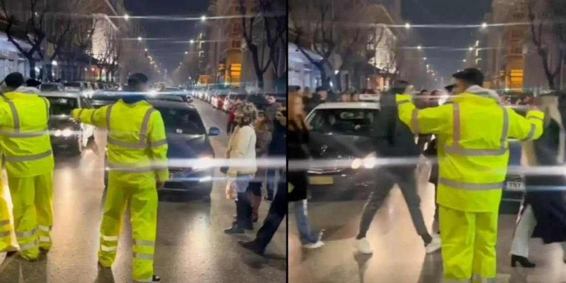 Θεσσαλονίκη – Γραφικότητα: Μασκαρεύτηκαν τροχονόμοι και σταμάτησαν την κυκλοφορία στην Τσιμισκή, επικό βίντεο