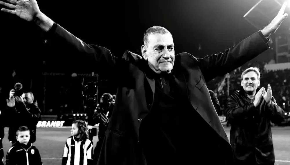 Πέθανε ξαφνικά ο εμβληματικός οπαδός του ΠΑΟΚ Μάκης Μανάβης – Στον Εύοσμο η κηδεία του