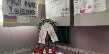 Εκατοντάδες μηνύματα για τον άδικο χαμό του 15χρονου Παναγιώτη στο 1ο γυμνάσιο Κορδελιoύ