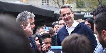 Μητσοτάκης από Εύοσμο: Αυτοί που δεν θα ψηφίσουν την τροπολογία είναι οι ίδιοι που κλείνουν το μάτι στη Χρυσή Αυγή