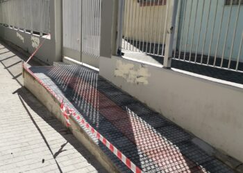 Προχωρά η κατασκευή ραμπών για την πρόσβαση ΑμεΑ στα σχολεία του Δ.Κορδελιού Ευόσμου