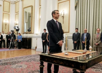 Ορκίζεται το μεσημέρι η νέα κυβέρνηση – “Ξεκινά άλλος ένας κύκλος σκληρής δουλειάς”