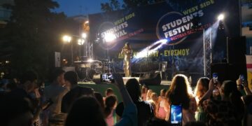 Βούλιαξαν οι πλατείες Ευόσμου και Κορδελιού – Μαζική Συμμετοχή στο Φεστιβάλ Παιδείας 2023