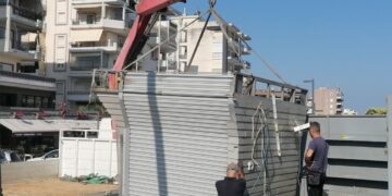 «Τέλος» από τα πεζοδρόμια του Δήμου Κορδελιού Ευόσμου ανενεργά περίπτερα