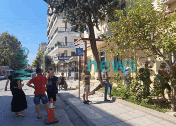 Ουρές έξω από το Α.Τ. Ευόσμου για την έκδοση νέων ταυτοτήτων για να μην “τσιπαριστούν”