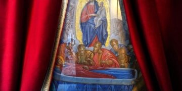 Με λαμπρότητα γιορτάζεται η Παναγιά σε όλη την Ελλάδα
