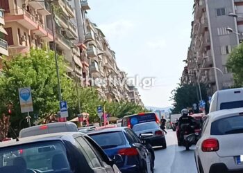Γέφυρα σωτηρίας για να μεταφερθεί στο νοσοκομείο παιδί που κατάπιε αντικείμενο