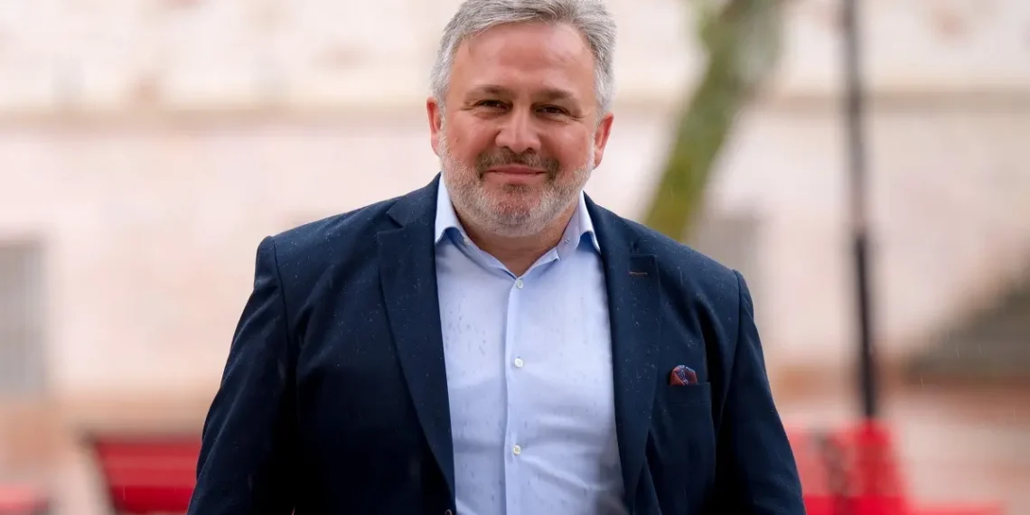 Μανδαλιανός: Ή προχωράμε μπροστά με νέους άφθαρτους ανθρώπους ή γυρνάμε πίσω σε εκείνους που διοικούσαν για 30 χρόνια