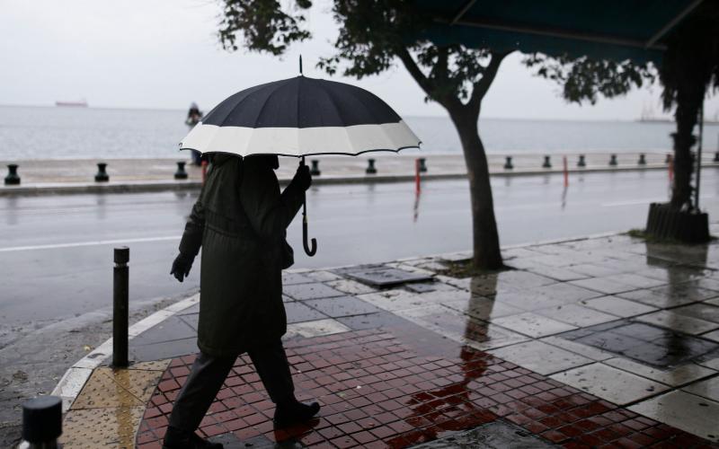 Αλλάζει ο καιρός σήμερα – Ποιες ώρες αναμένονται βροχές στη Θεσσαλονίκη