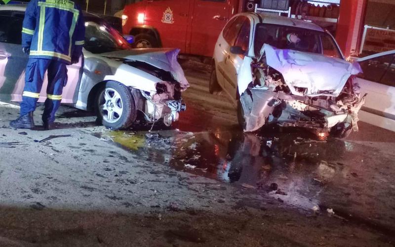 Τραγωδία στη Θεσσαλονίκη: 24χρονος σκοτώθηκε σε τροχαίο – Δίδυμα αδέρφια τραυματίστηκαν σοβαρά (φωτο)