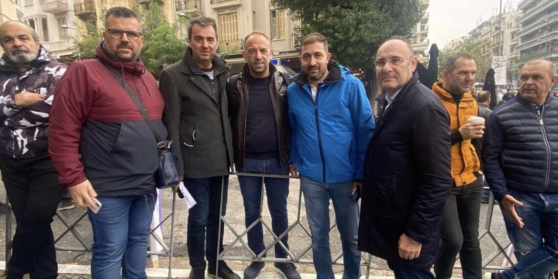 Ο Εμπορικός Σύλλογος Ευόσμου Κορδελιού στη διαμαρτυρία για το φορολογικό νομοσχέδιο