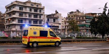 Θεσσαλονίκη: Αυτοκίνητο παρέσυρε και τραυμάτισε πεζή