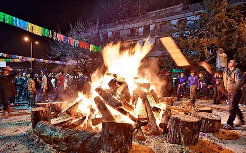 Ανάβουν οι «Κλαδαριές» στον Εύοσμο – Δωρεάν ζεστή φασολάδα, κρασί