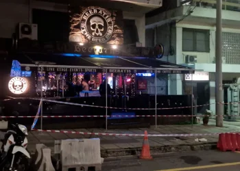 Θεσσαλονίκη: Νεκρός αστυνομικός σε μπαρ – Τον μαχαίρωσε 44χρονος Νορβηγός