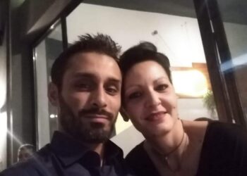 Θεσσαλονίκη: “Την πέταξε στο κρεβάτι και τη μαχαίρωνε” – Κυνική περιγραφή της δολοφονίας από τον φίλο του συντρόφου της 41χρονης