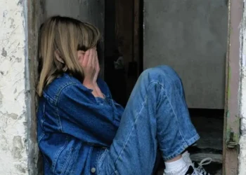 Θεσσαλονίκη: Αναζητούνται δύο ανήλικες για ξυλοδαρμό 15χρονης – Της έριξαν γροθιά στο μάτι