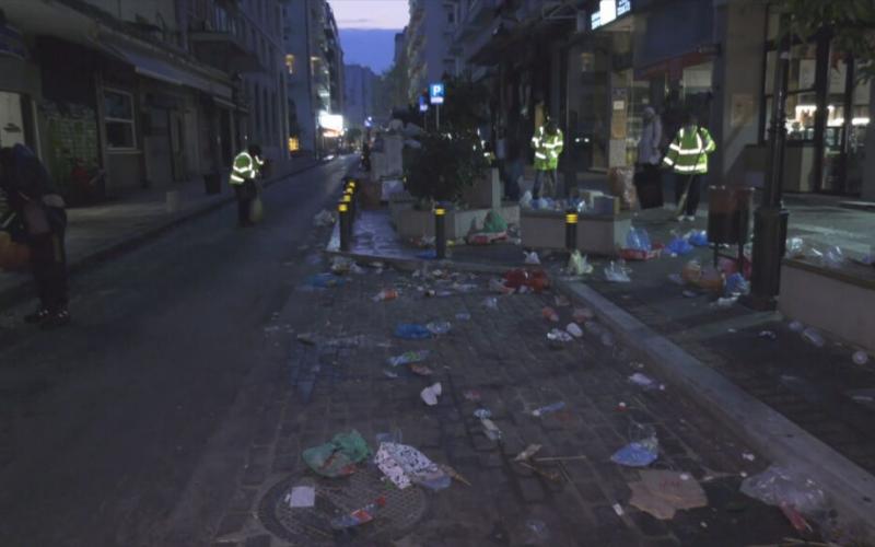 Θεσσαλονίκη: Σκουπιδότοπος μετά την Πρωτοχρονιά – 60 τόνοι σκουπίδια στο κέντρο