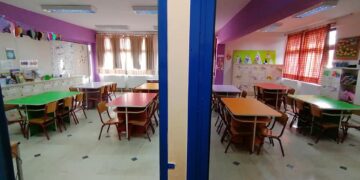 Η «μεταμόρφωση» ενός δημοτικού σχολείου στον Εύοσμο – Μπαίνει χρώμα στη ζωή των μαθητών