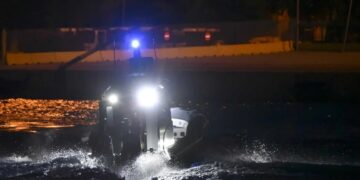 Τραγωδία στη Θεσσαλονίκη: Νεκρός ηλικιωμένος που έπεσε στον Θερμαϊκό με το αυτοκίνητό του