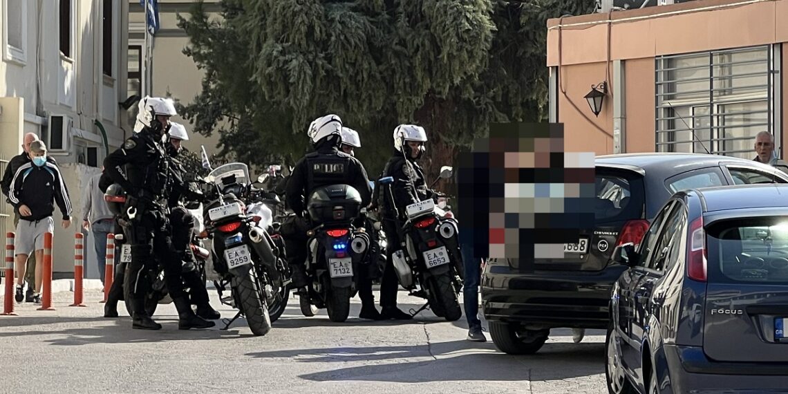 Ανήλικοι Ρομά λήστευαν με την απειλή όπλου στη Δυτική Θεσσαλονίκη