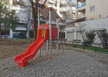 Κλείνει λόγω συντήρησης παιδική χαρά στην Πλατεία Ελευθερίας στο Κορδελιό