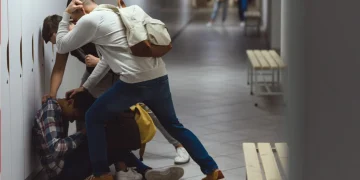 Θεσσαλονίκη: 13χρονοι δέχθηκαν επίθεση από συμμαθητές τους στο σχολείο