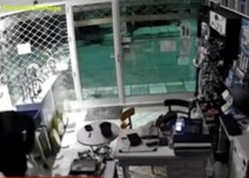 Εύοσμος: Βίντεο-ντοκουμέντο με τη διάρρηξη σε κατάστημα χρωμάτων