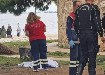 Θεσσαλονίκη: Ταυτοποιήθηκε ο άνδρας που έπεσε από τον Λευκό Πύργο και σκοτώθηκε