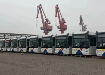 Θεσσαλονίκη: Ξεκίνησαν τα δοκιμαστικά δρομολόγια για έξι ηλεκτρικά λεωφορεία του ΟΑΣΘ