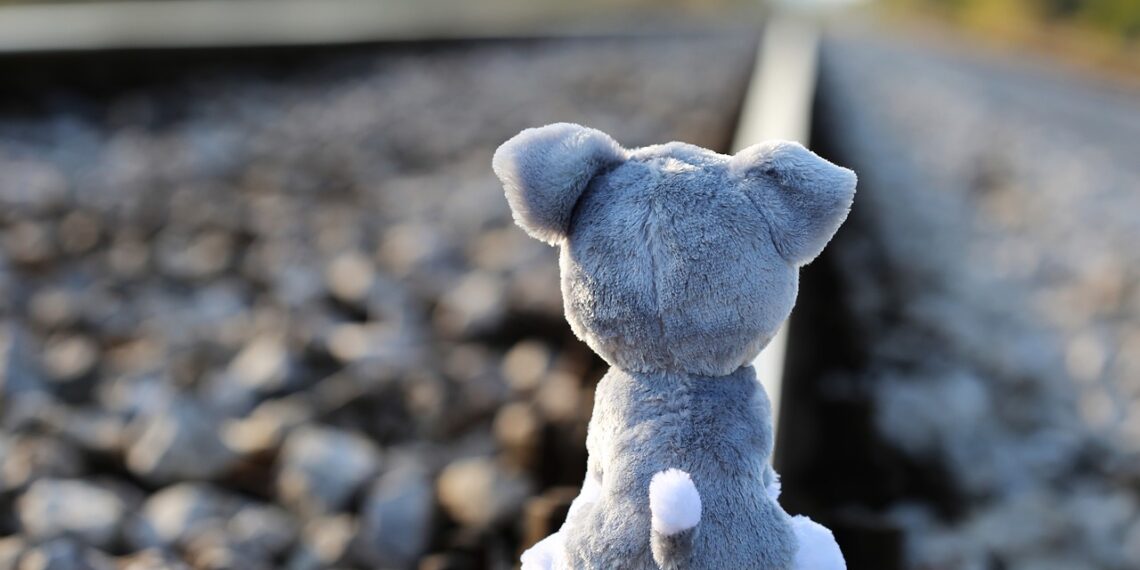 Σοκ στη Θεσσαλονίκη: Πήγαινε για ερωτικό μασάζ με την 10χρονη κόρη του και αποθήκευε στο κινητό της ακατάλληλα βίντεο