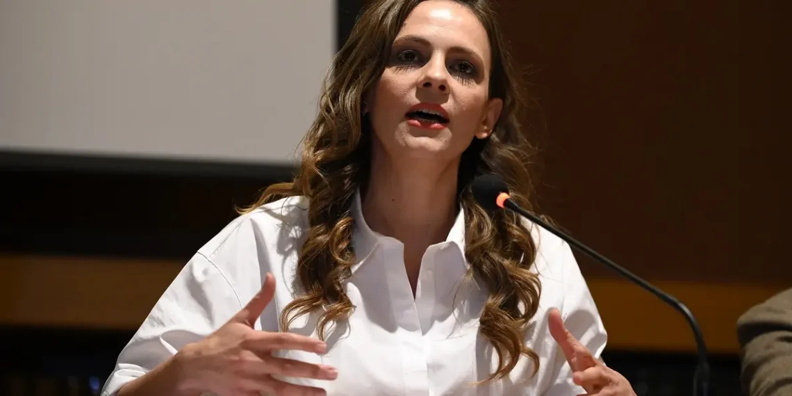 Στη Θεσσαλονίκη η Έφη Αχτσιόγλου – Θα εγκαινιάσει το εκλογικό κέντρο της Νέας Αριστεράς