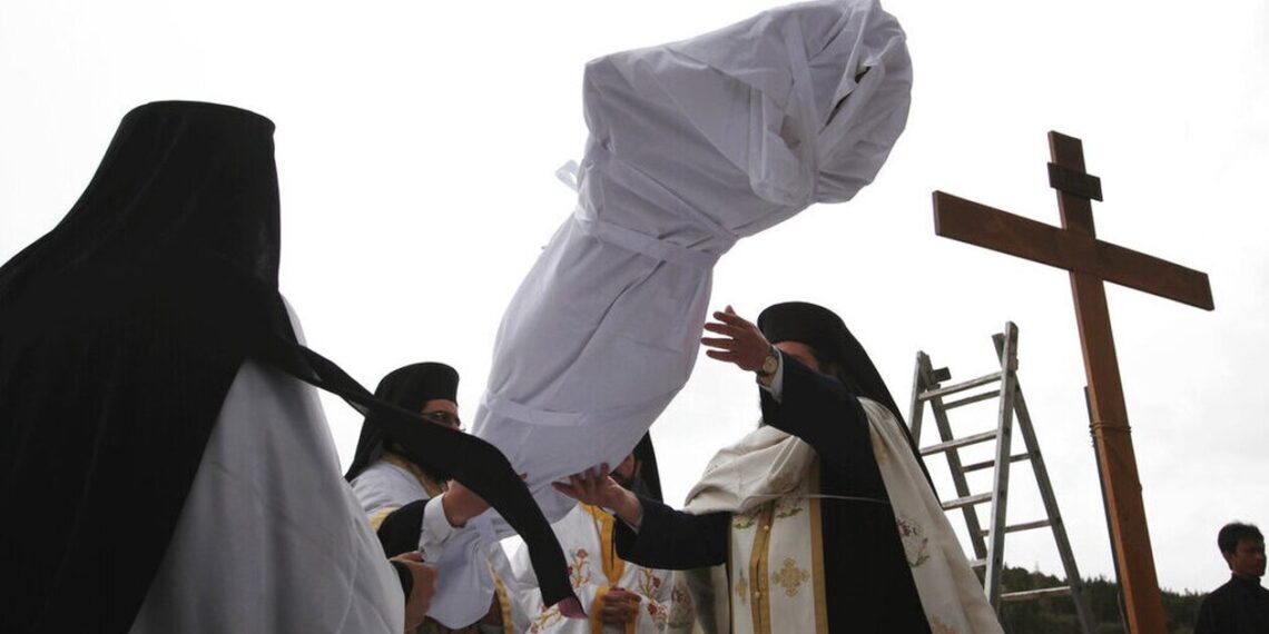 Μεγάλη Παρασκευή: Η ημέρα του απόλυτου πένθους για τη Χριστιανοσύνη