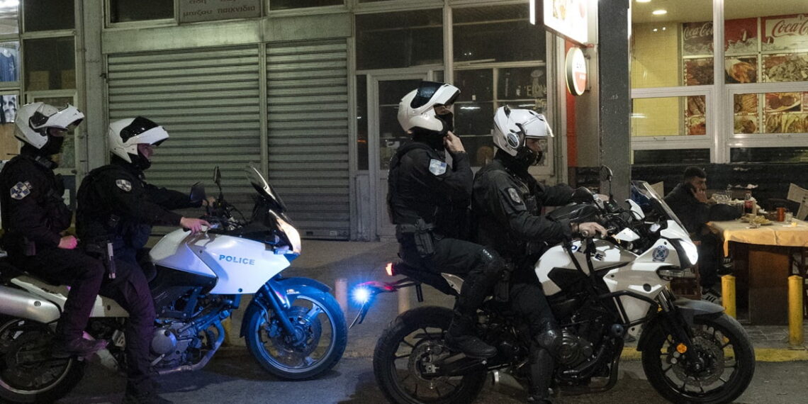 Θεσσαλονίκη: Πώς έγινε η οπαδική επίθεση στη Νέα Μηχανιώνα – “Βγάλ’ το αυτό, εδώ μόνο ΠΑΟΚ”