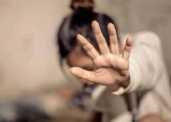 Σοκ στη Θεσσαλονίκη: 32χρονη καταγγέλλει τον πατέρα της για βιασμό – Τα στοιχεία