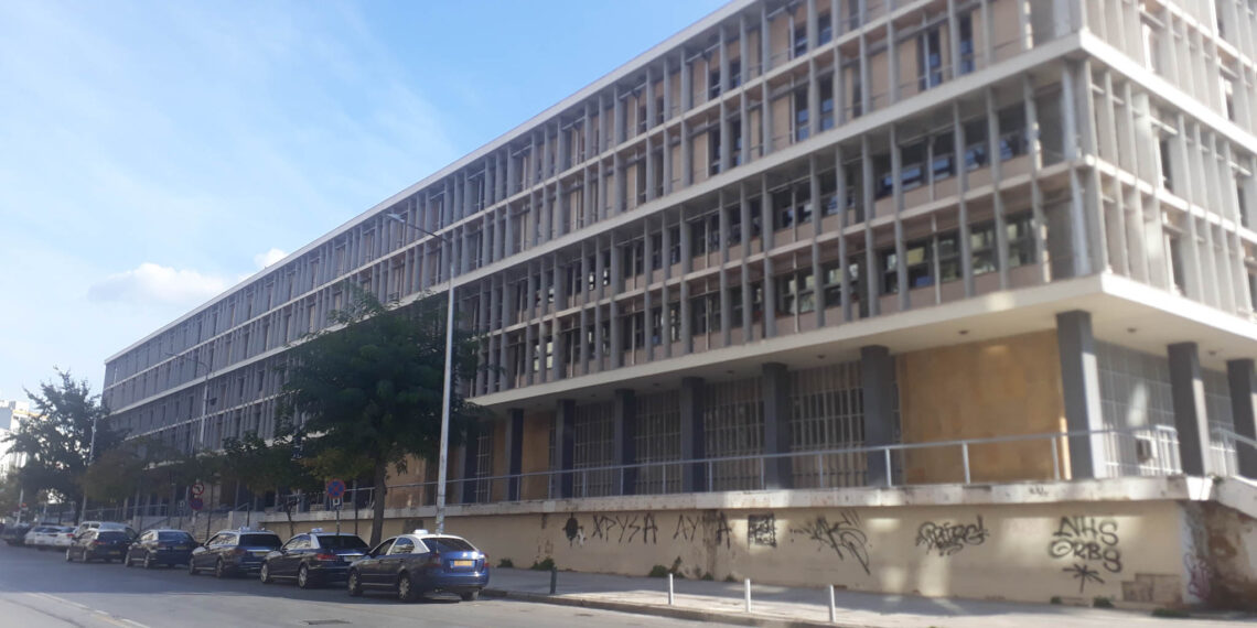 Θεσσαλονίκη: Προθεσμία έλαβε ο 41χρονος που παρέσυρε με ΙΧ την εν διαστάσει συζύγου του