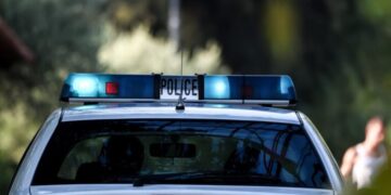 Θεσσαλονίκη: 16χρονος λήστεψε με μαχαίρι 15χρονο στον Λαγκαδά και βούτηξε το κινητό του τηλέφωνο