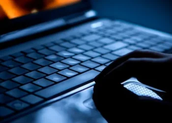 Θεσσαλονίκη: Πολυεθνική εγκληματική οργάνωση – Έξι συλλήψεις για ηλεκτρονικές απάτες