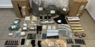 Θεσσαλονίκη: Χειροπέδες σε 26χρονο στην Τούμπα – Για… εισαγωγές, εξαγωγές ναρκωτικών